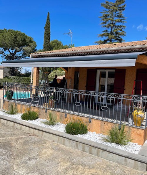 Store banne sur maison à Montpellier