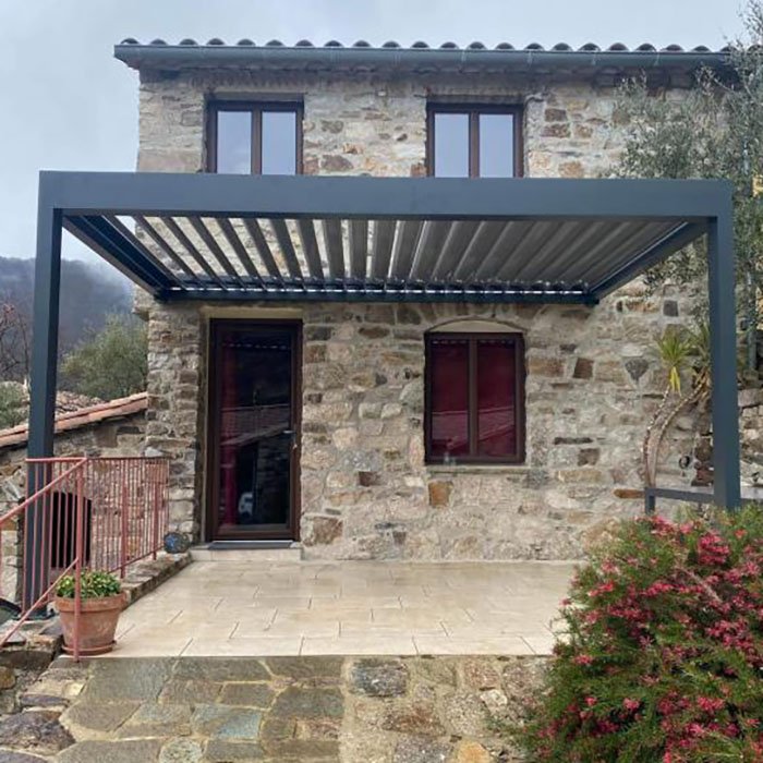 Installation pergola bioclimatique à Saint-Gély-du-Fesc